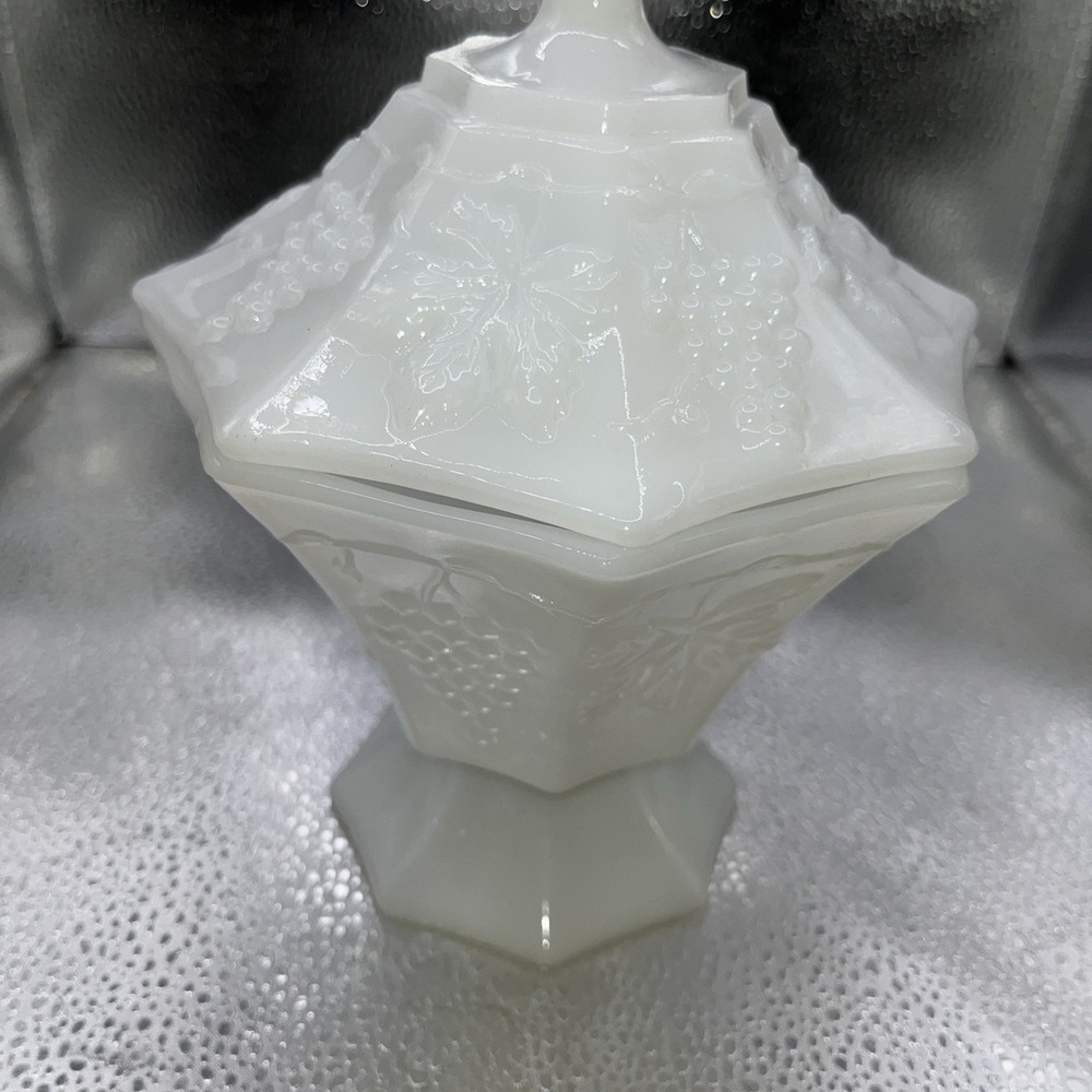 Vintage Anchor Hocking Fire King Milk Glass Candy Dish with Lid Grape Design - Picture 2 of 14